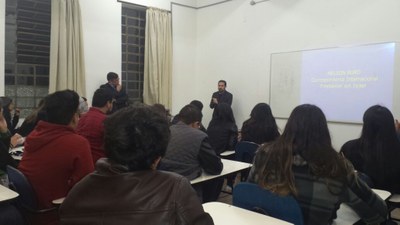 Curso de Jornalismo promove palestra com Jornalista correspondente de Israel